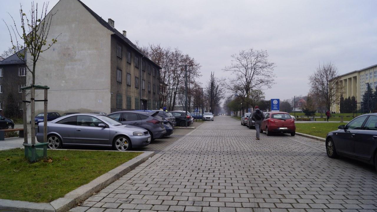 akade