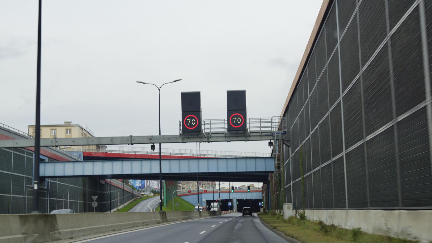 tunel zamkniety