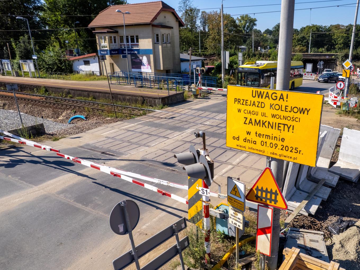 Łabędy w przebudowie - od 1 września duże zmiany w ruchu. Sprawdzamy także postęp prac.
