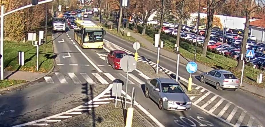 Zmiany dla pieszych i korzystających z komunikacji miejskiej