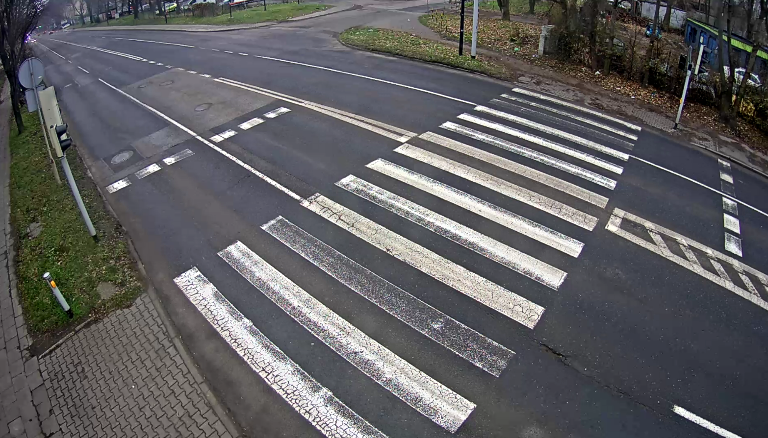 Uwaga, piesi i kierowcy!