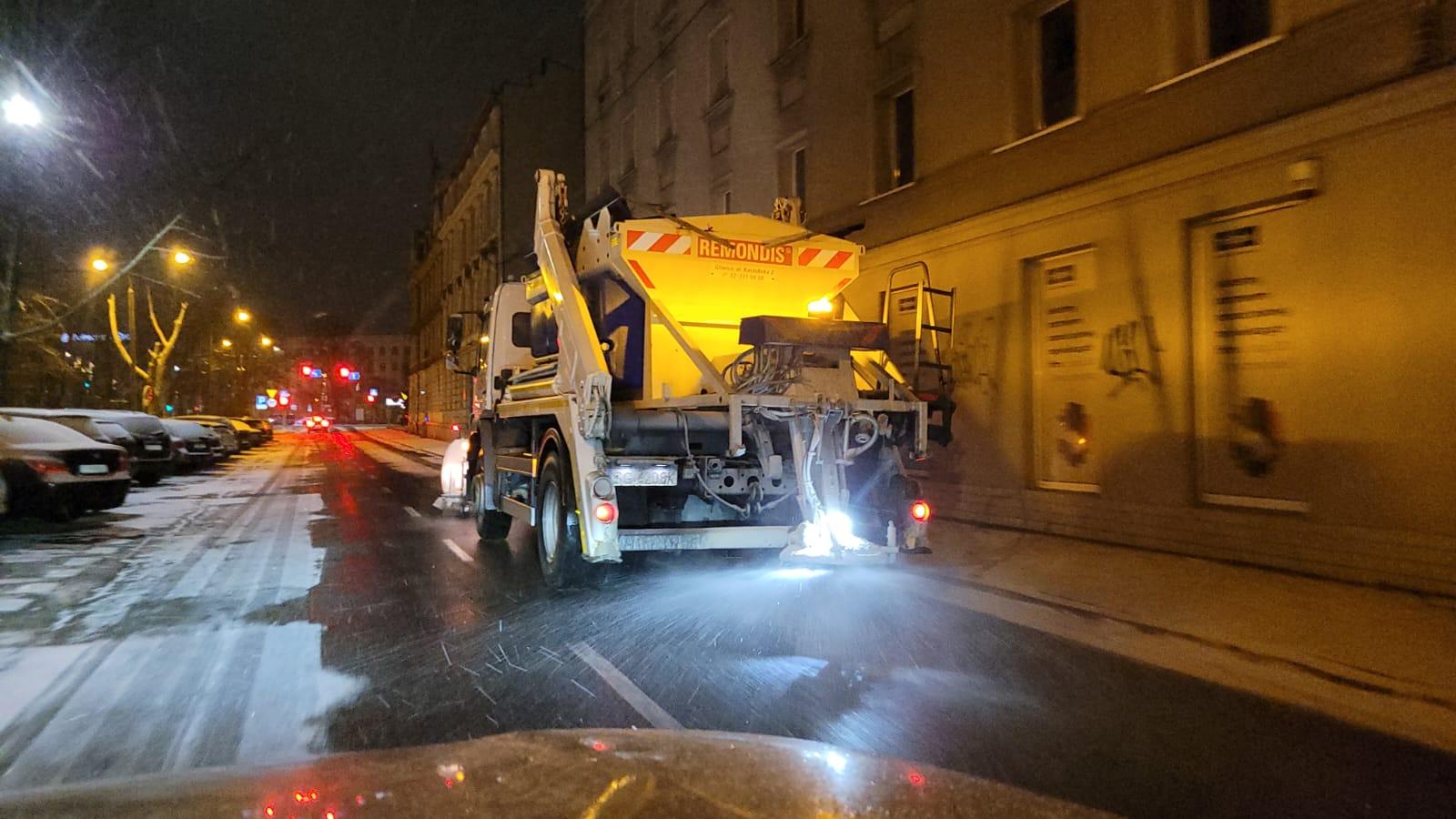 Śnieg nas nie zaskoczył. Działamy i dbamy o bezpieczeństwo. 