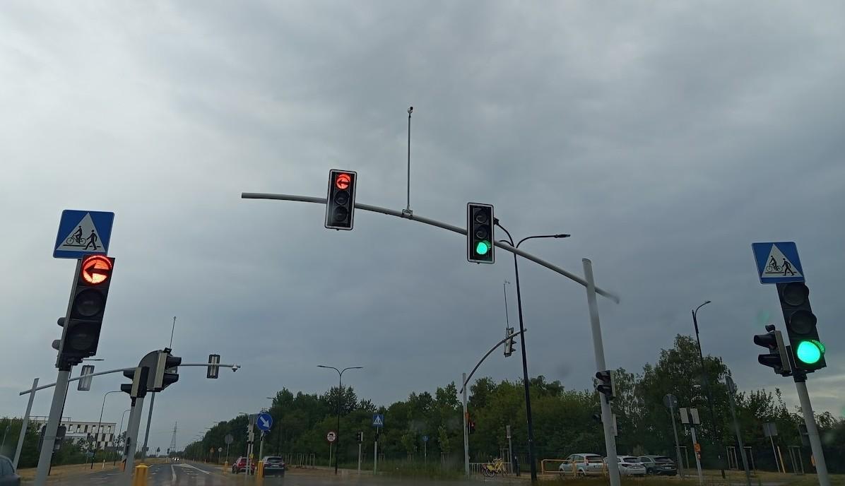 Uwaga kierowcy i piesi - możliwe krótkie wyłączenia sygnalizacji świetlnej 