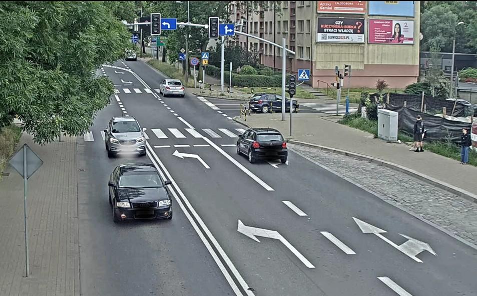 Brak zasilania. Nie działa sygnalizacja świetlna: Toszecka/Patrolowa/Uszczyka.