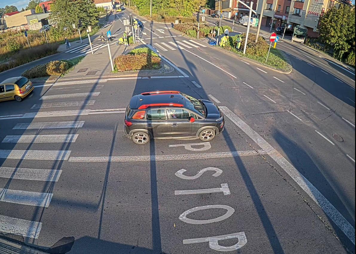 Wyłączona sygnalizacja na skrzyżowaniu Nowy Świat - Dolnej Wsi - Różewicza - Z. Starego